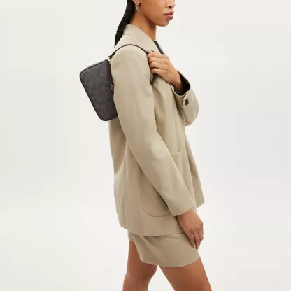 Nolthtita 19 In Signature Canvas