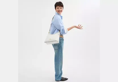 Laurel Shoulder Bag In Signature Canvas