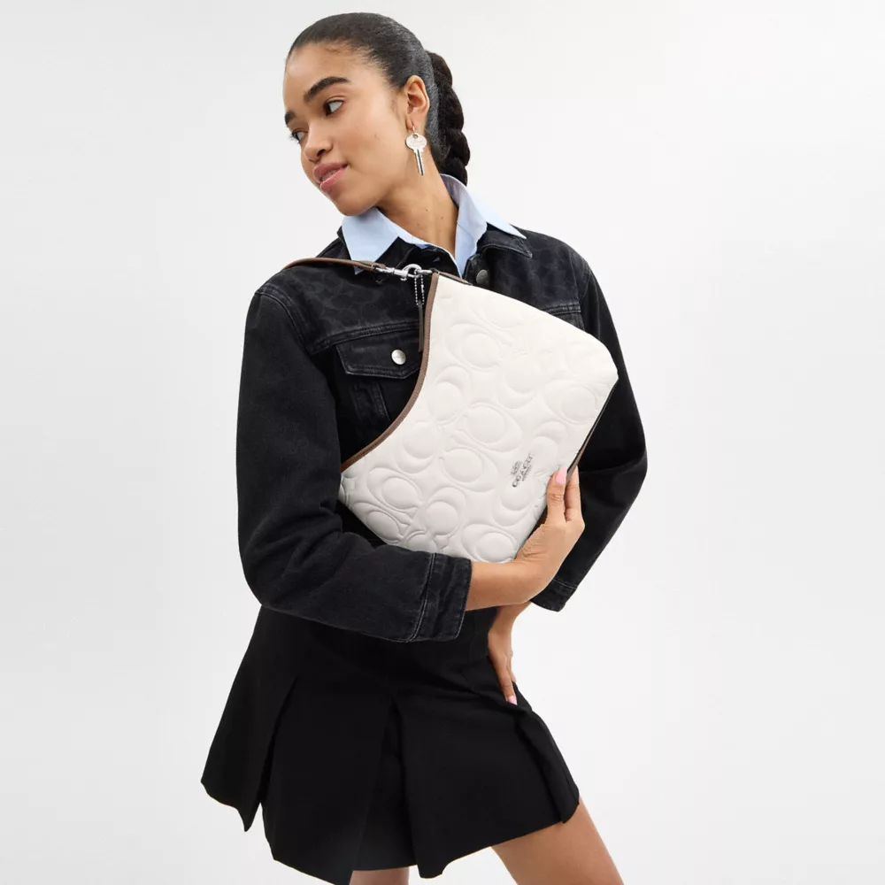 Laurel Shoulder Bag In Signature Leather