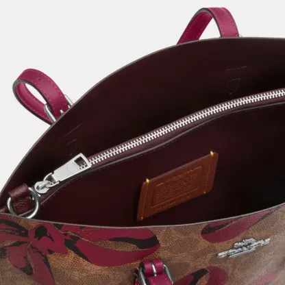Mollie Tote Bag 25 In Signature Canvas With Bow Print