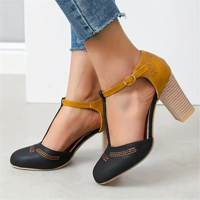 Women Low Heel Closed Round Toe Pumps