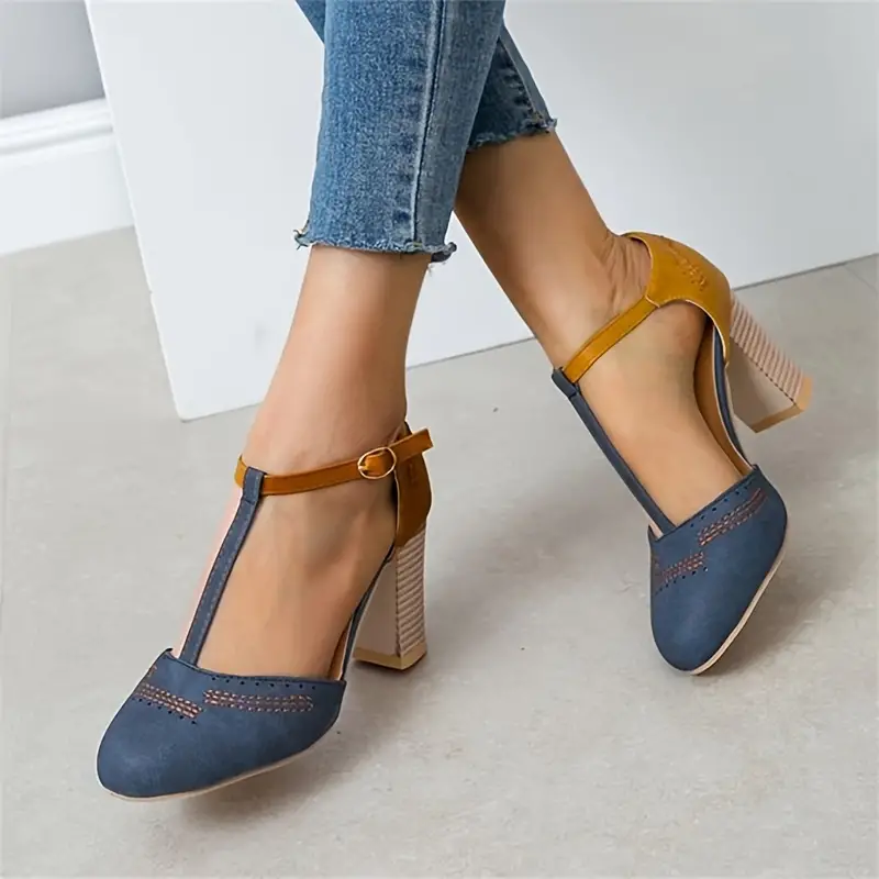 Women Low Heel Closed Round Toe Pumps
