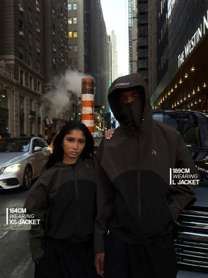 BAthtLACLAVA RAIN JACKET -