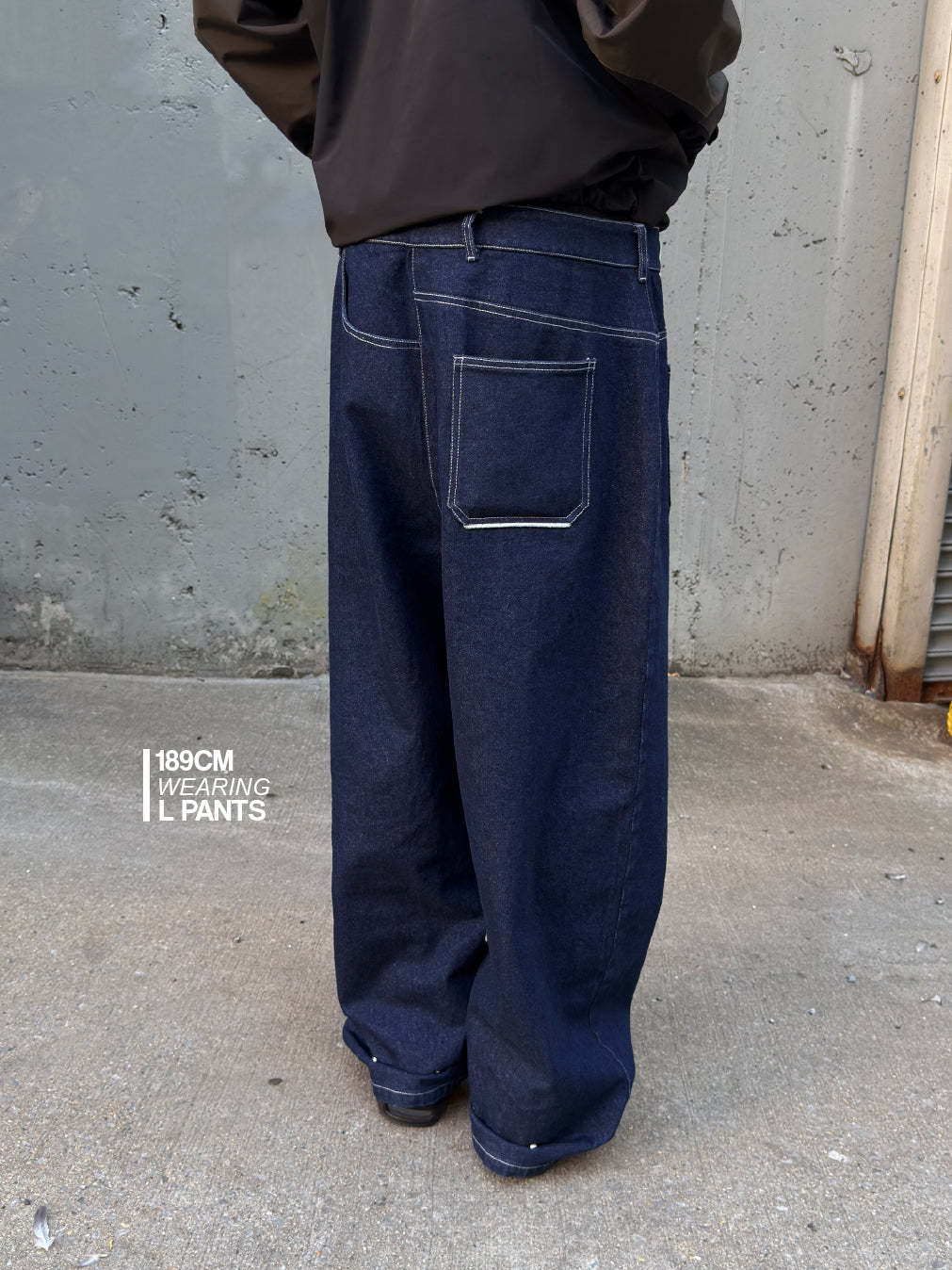 RAW TWIST DENIM