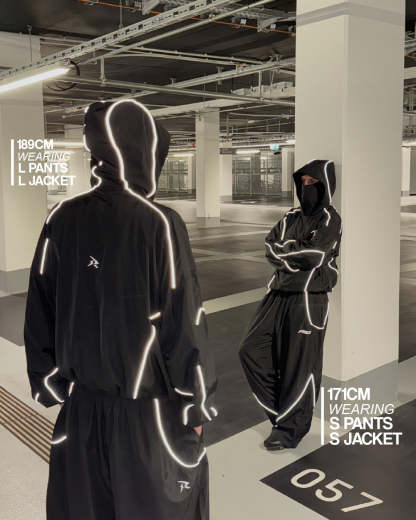 BLACK - WATERPROOF ZIP HOODIE -