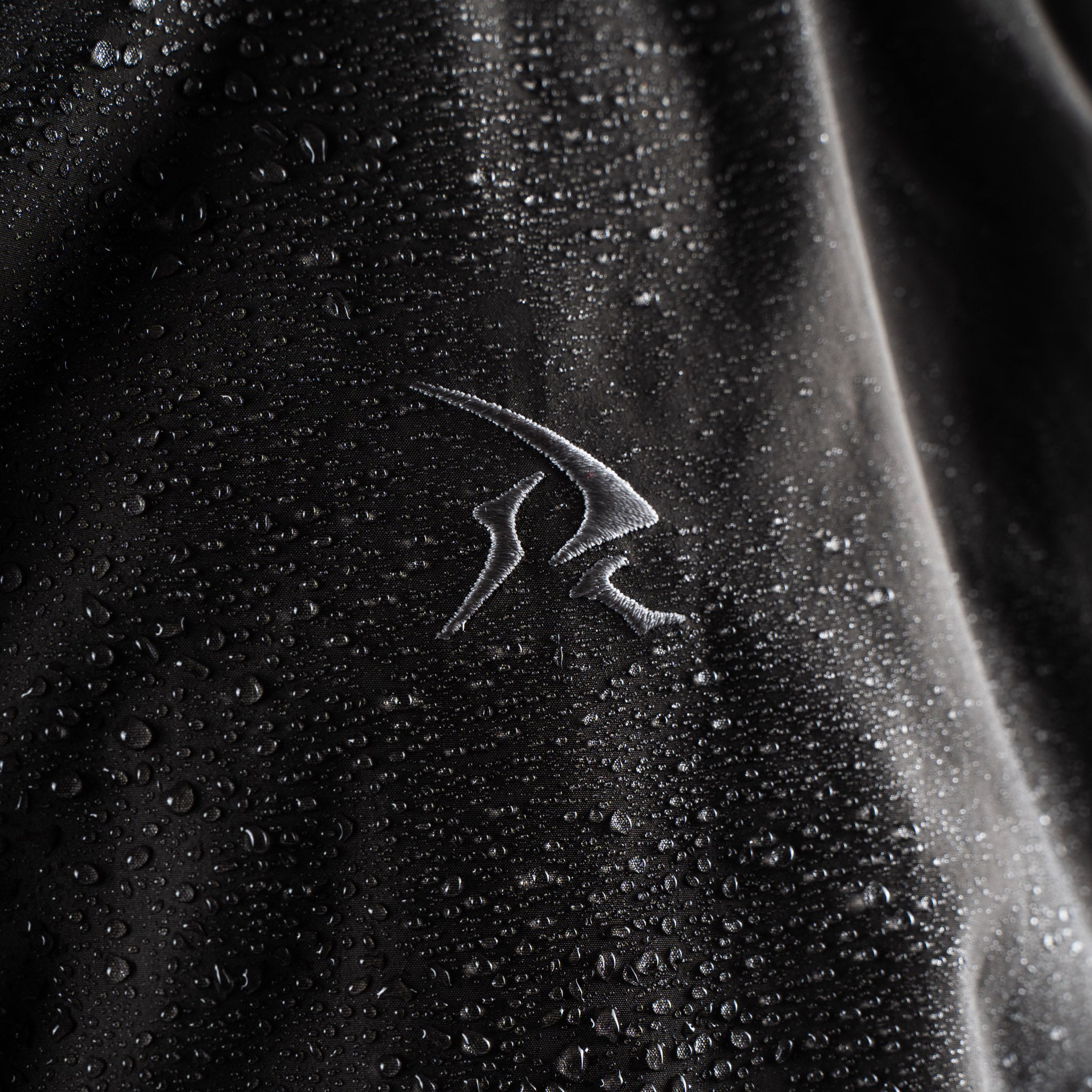 BAthtLACLAVA RAIN JACKET -