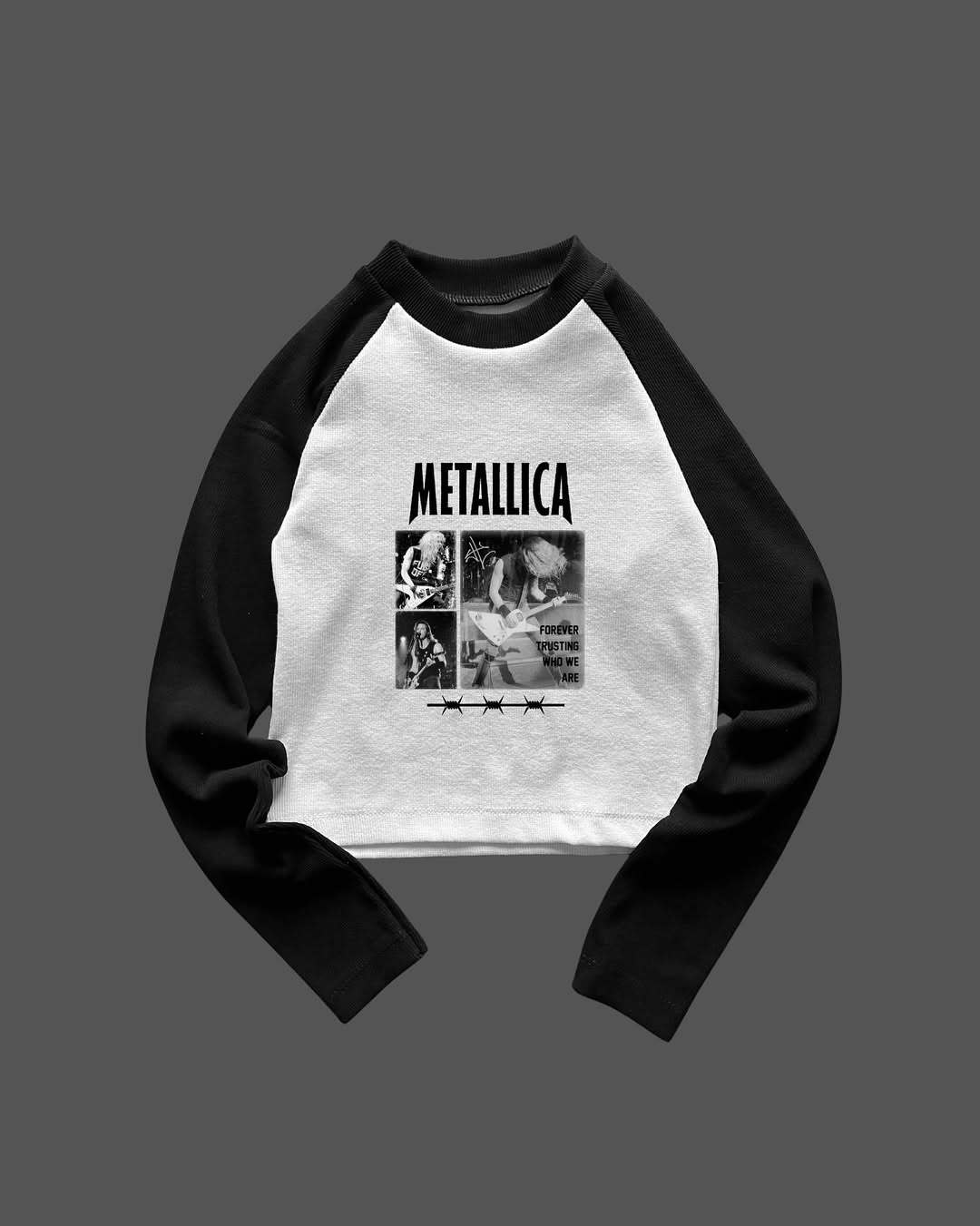 Everyday versatile long-sleeved top