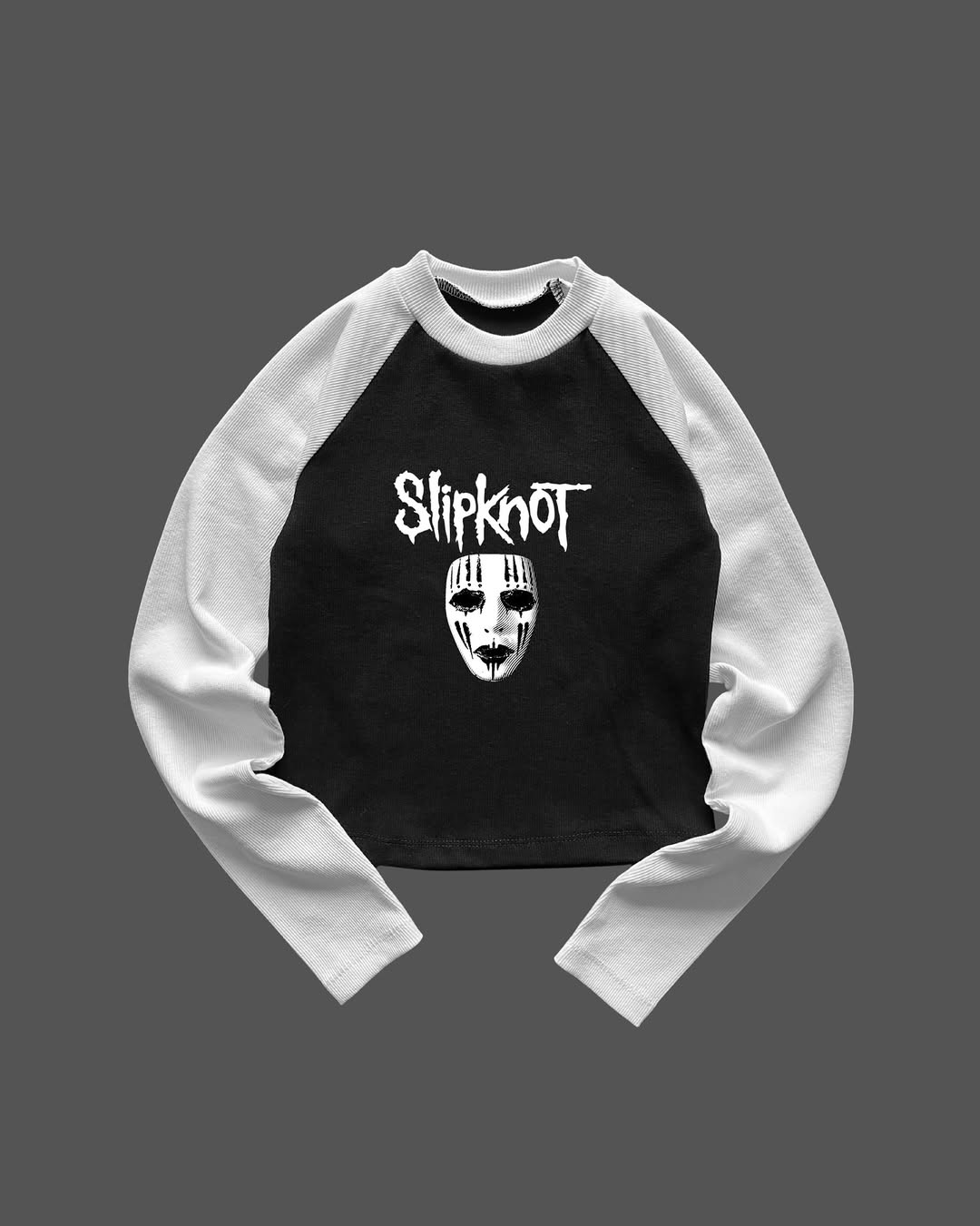 Everyday versatile long-sleeved top