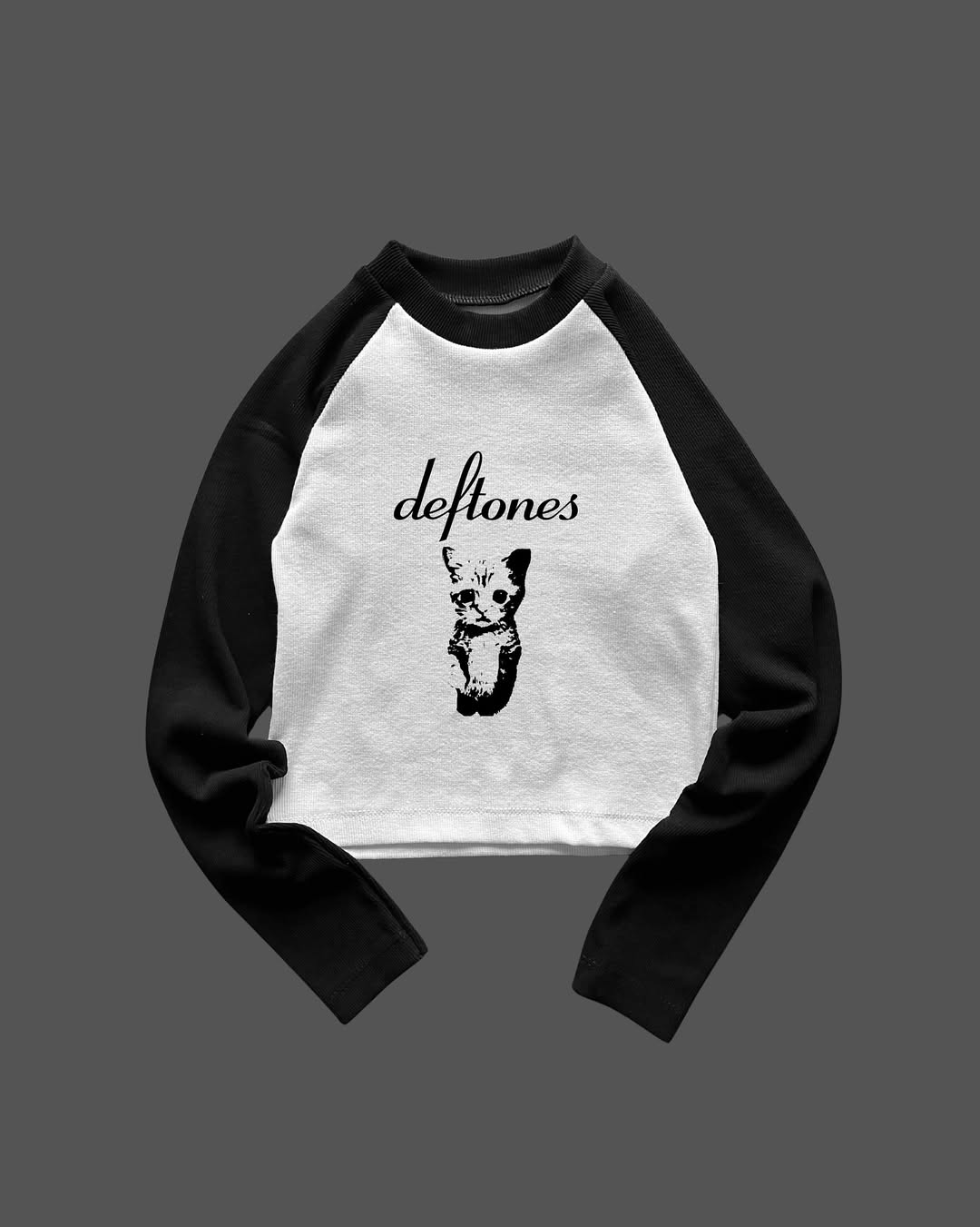 Everyday versatile long-sleeved top