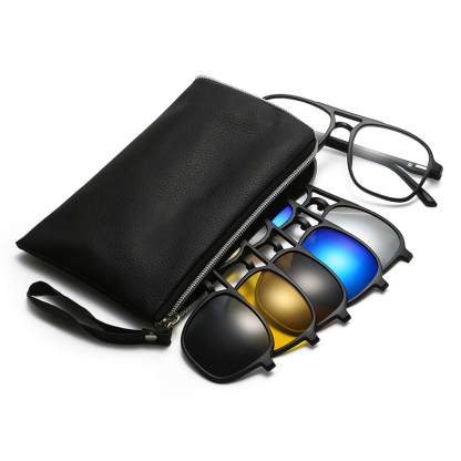 1 x Optischer Rahmen + 5Pcs magnetischer Sonnenbrillenclip.  