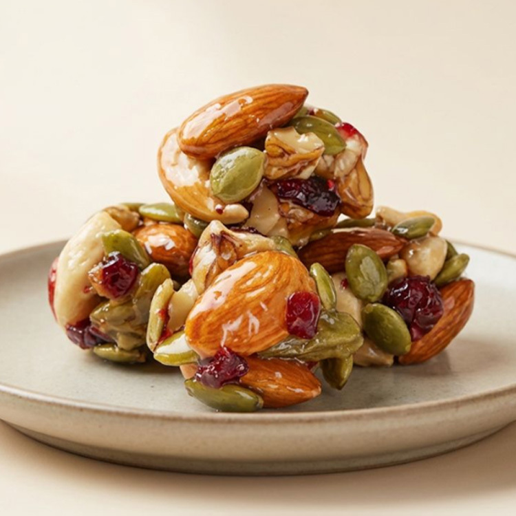 Ditch Junk Snacks 🥑 Pro Organic Cashew Almond Balls: Clean Grab-and-Go Energy Bites ⚡