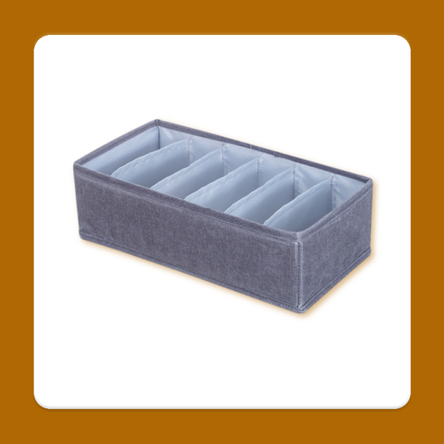 Cutie compartimentată pentru depozitarea lenjeriei și a obiectelor mici 