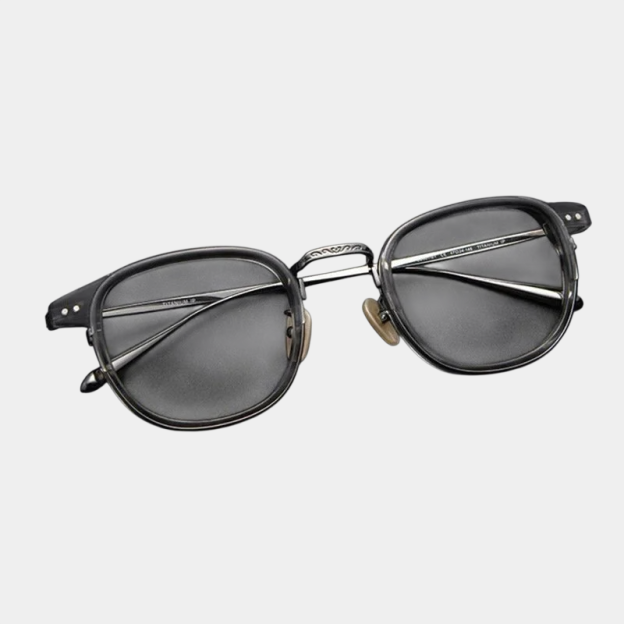 Herren-Titanbrille mit edler Gravur – Gestell für Korrekturbrille