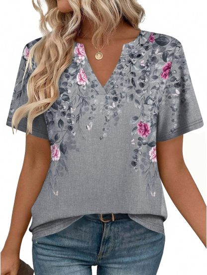 Women's short-sleeved V-neck T-shirt, cute and casual style