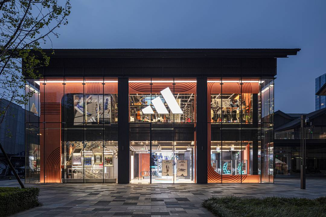 新消费观察丨加码中国扎根成都阿迪达斯最高级别门店落地成都太古里