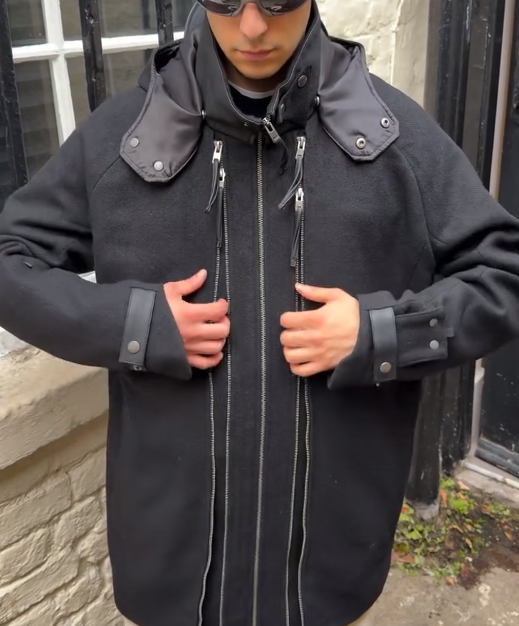 Men's multi-pocket multi-functional jacket