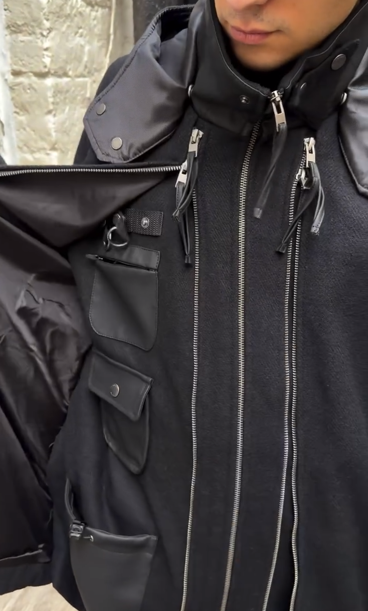 Men's multi-pocket multi-functional jacket