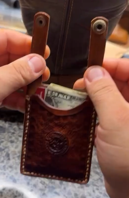 Boot wallet