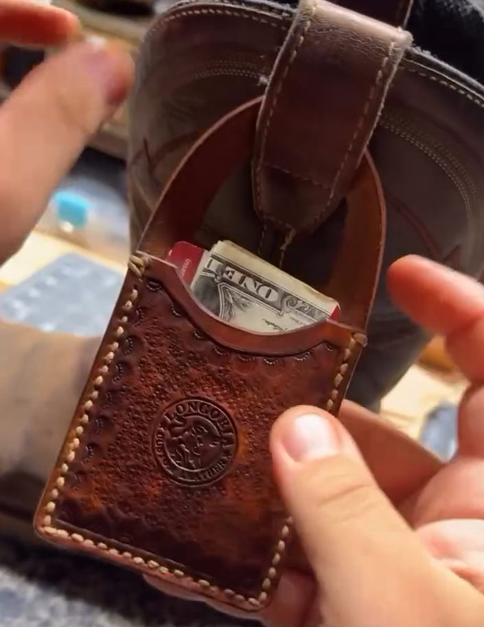 Boot wallet