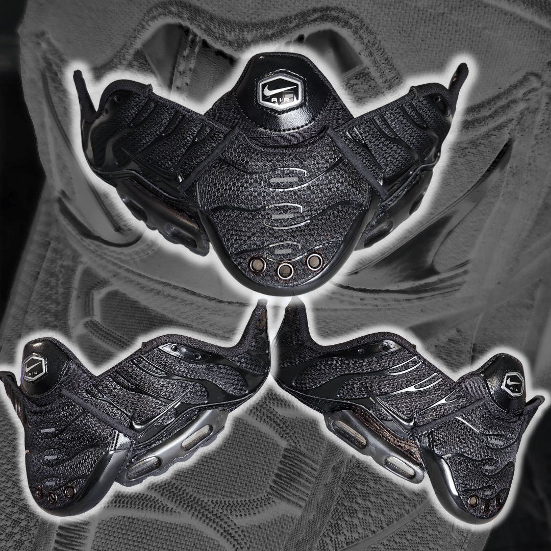 All-black hat and mask set