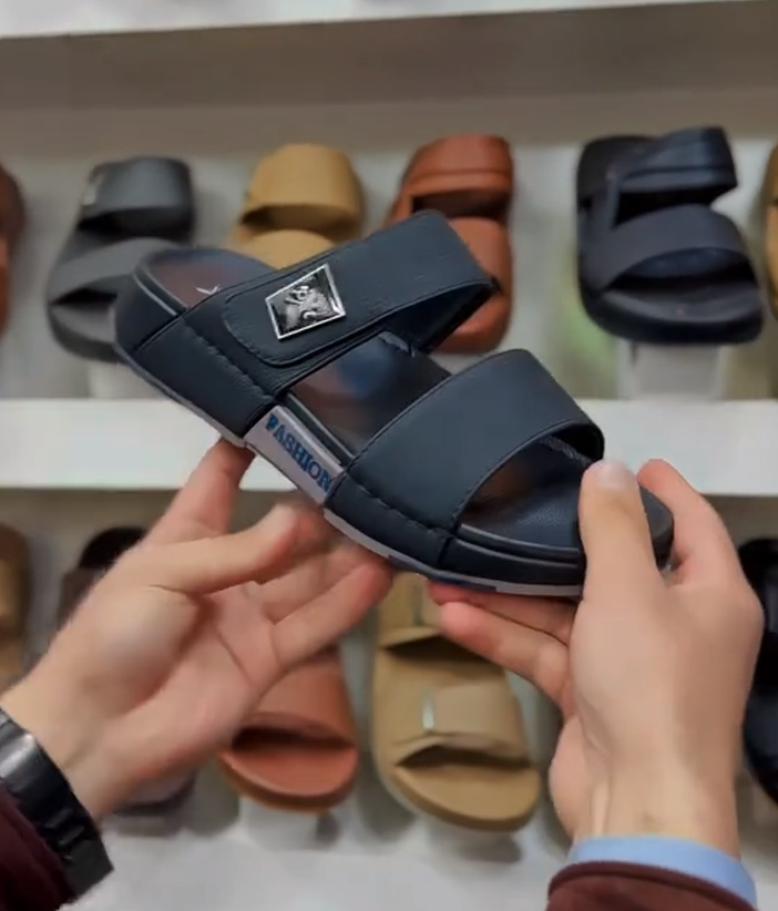 Genuine leather soft-soled slippers