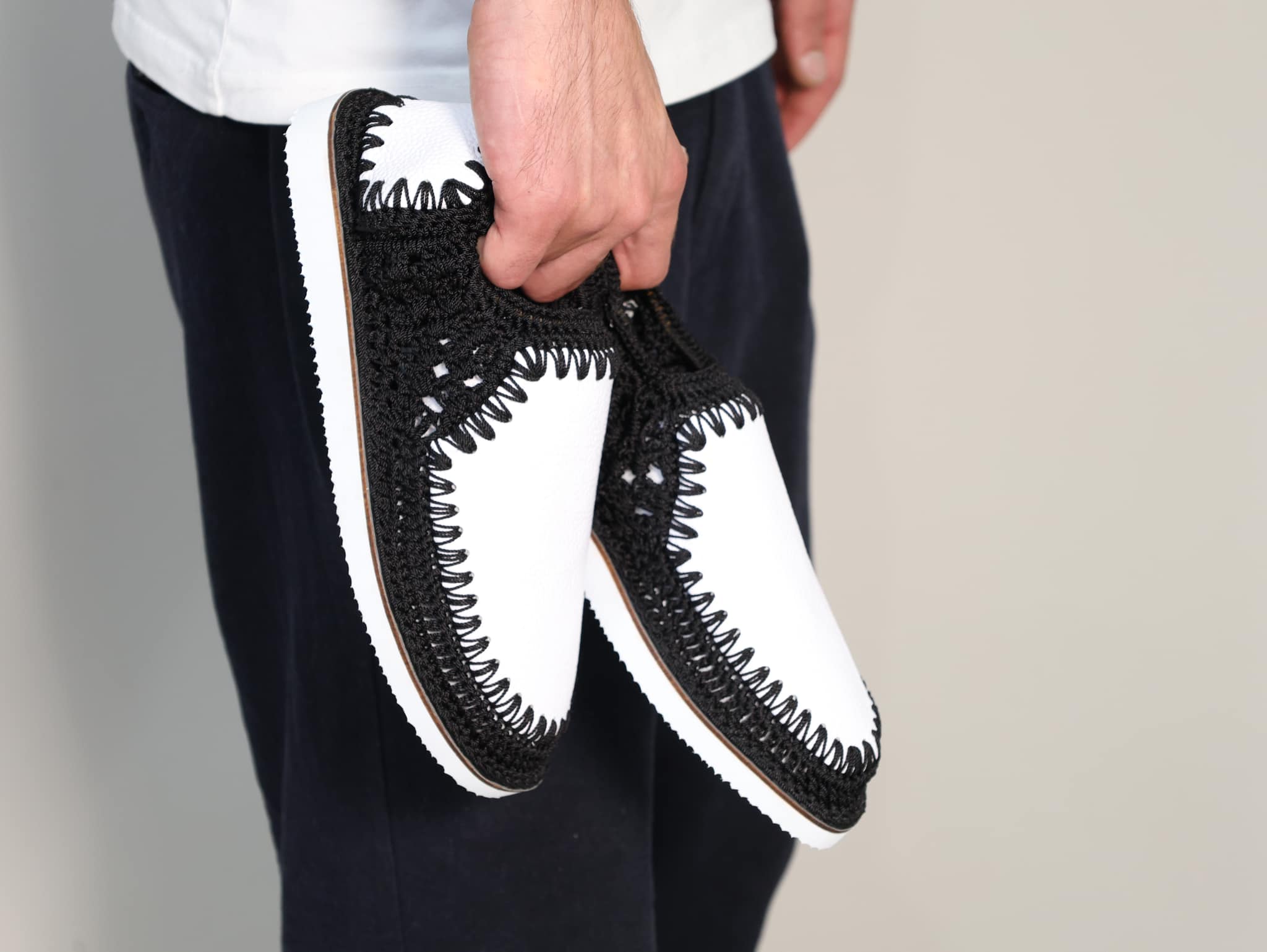 Hollowed-out genuine leather slip-on shoes