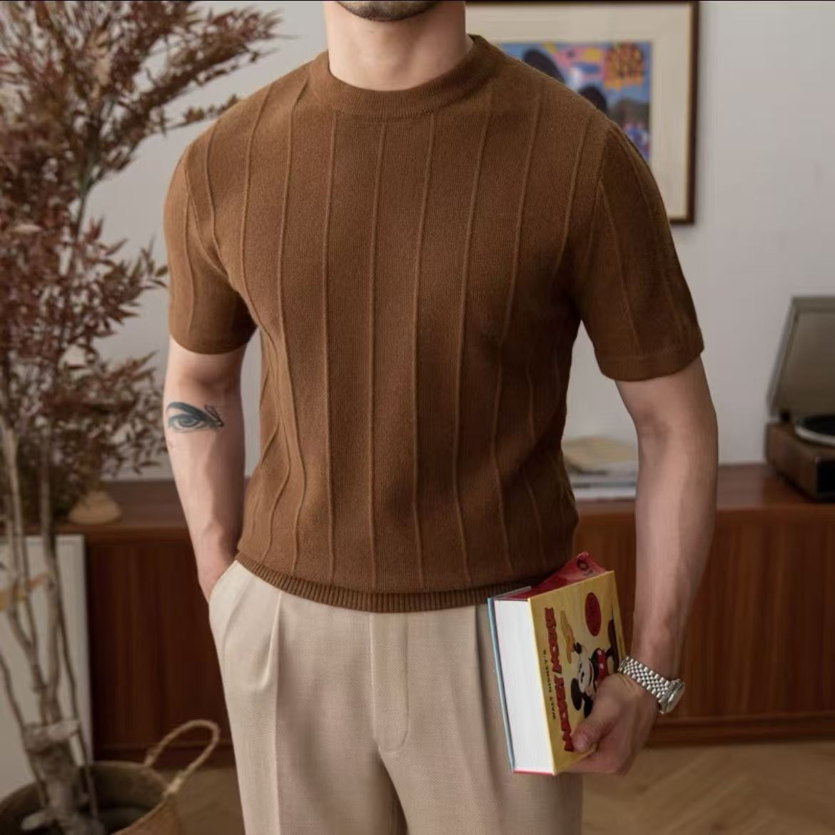 Short-sleeved knitted round neck base layer