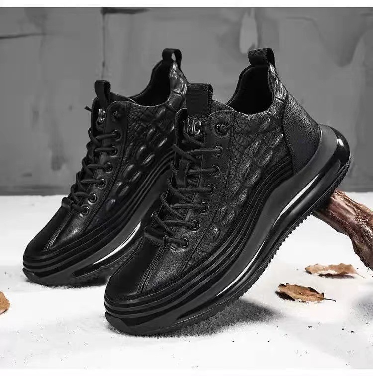 Crocodile Pattern Fashionable Men's Shoes Lightweight Sneakers
