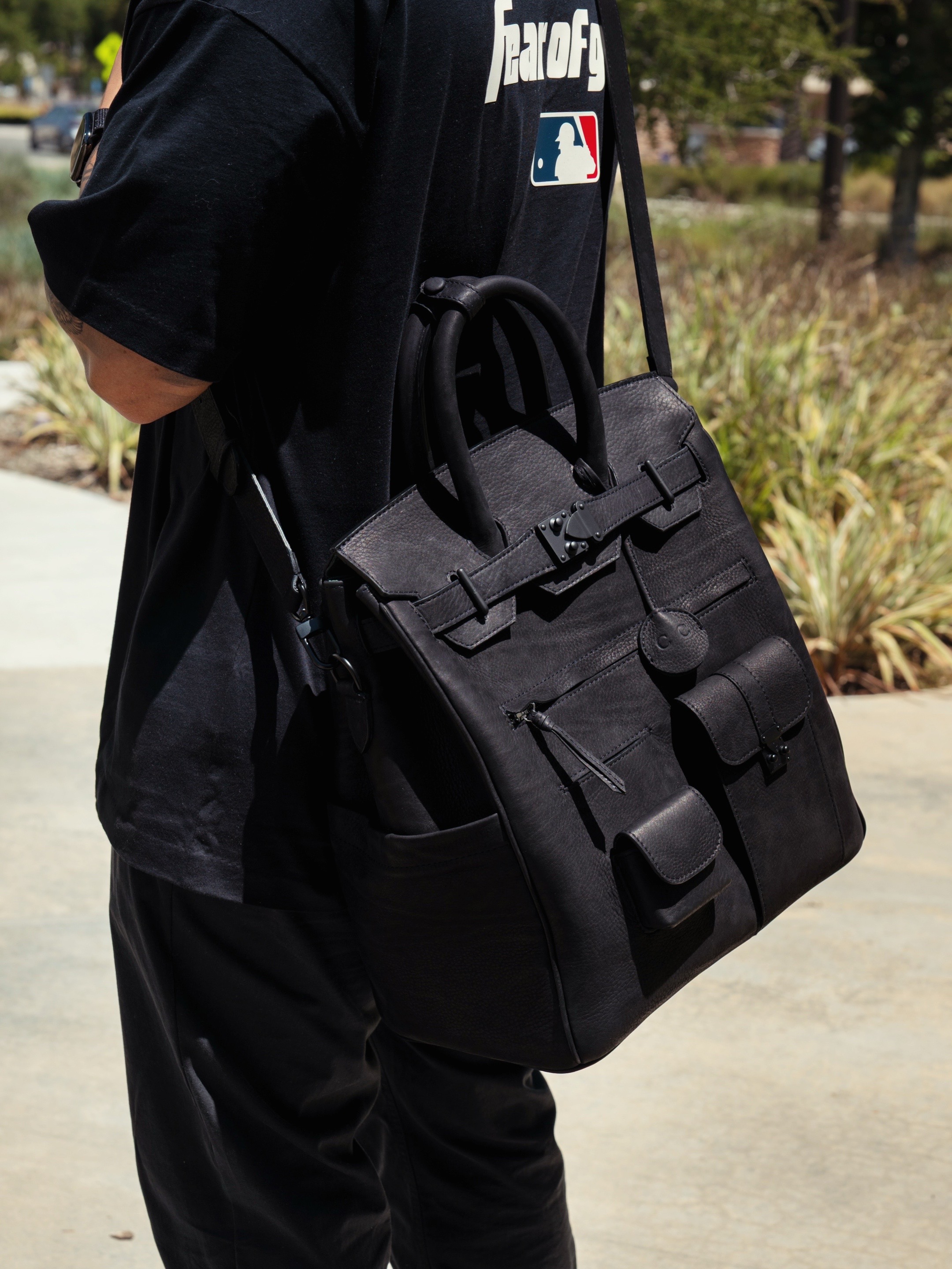 Luxury genuine leather multi-pocket handbag
