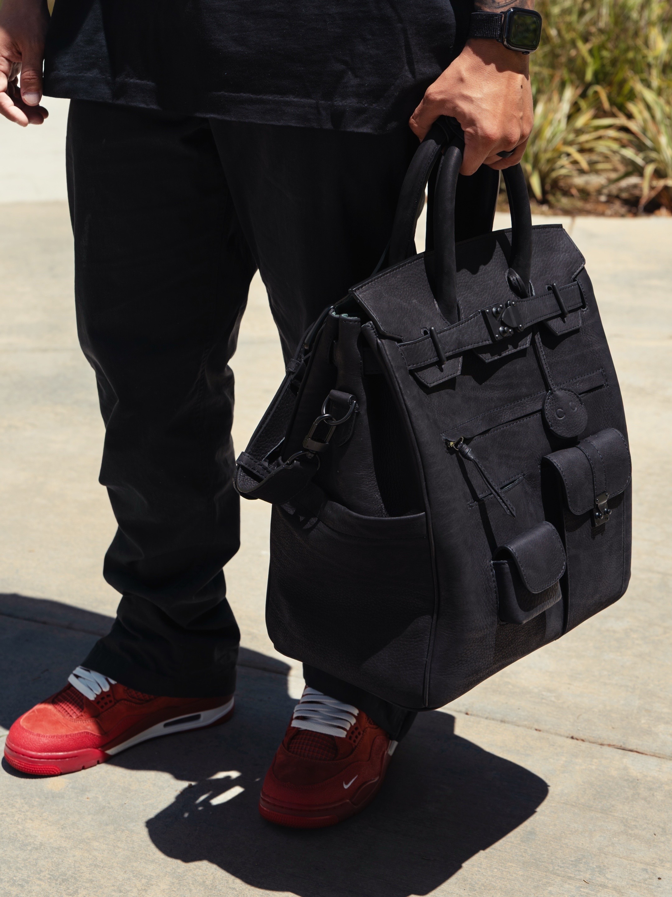 Luxury genuine leather multi-pocket handbag