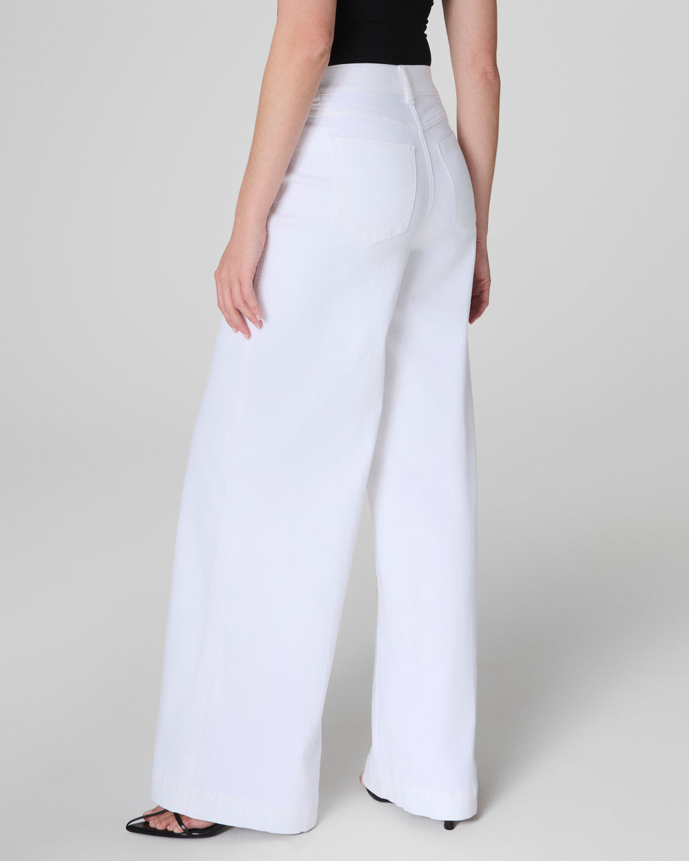 EveryWear Wide Leg Jeans