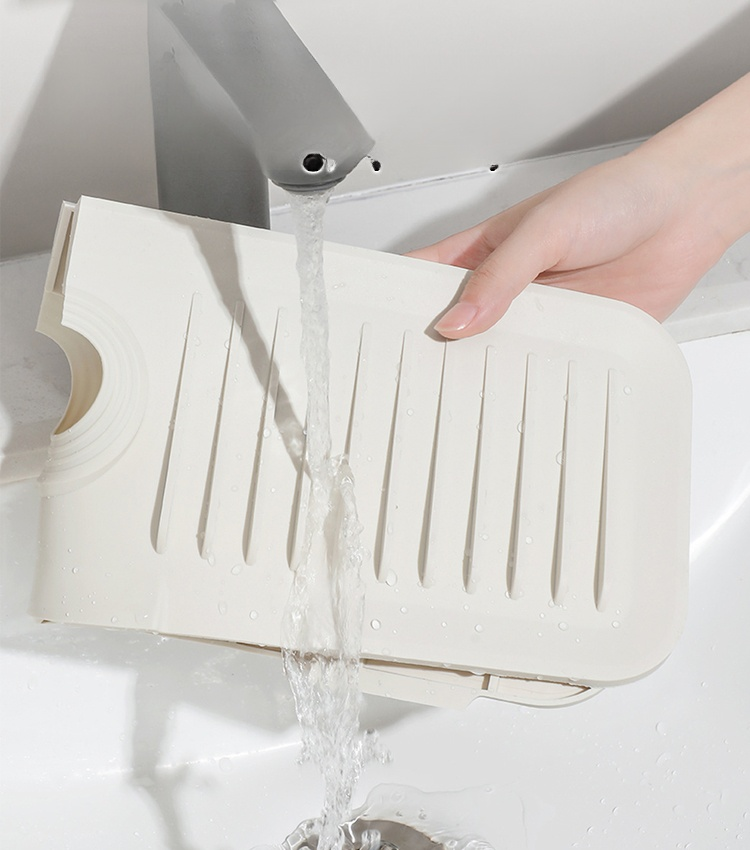 Splash-proof silicone tap water catcher mat