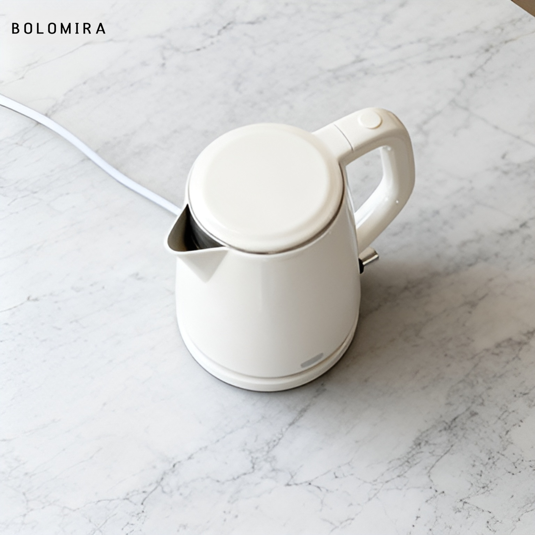 rychlovarná konvice pro domácnost termoska