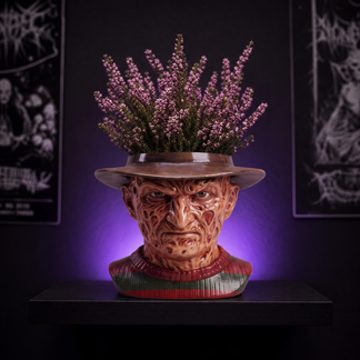 The Horror Planter That Steals Every Glance.