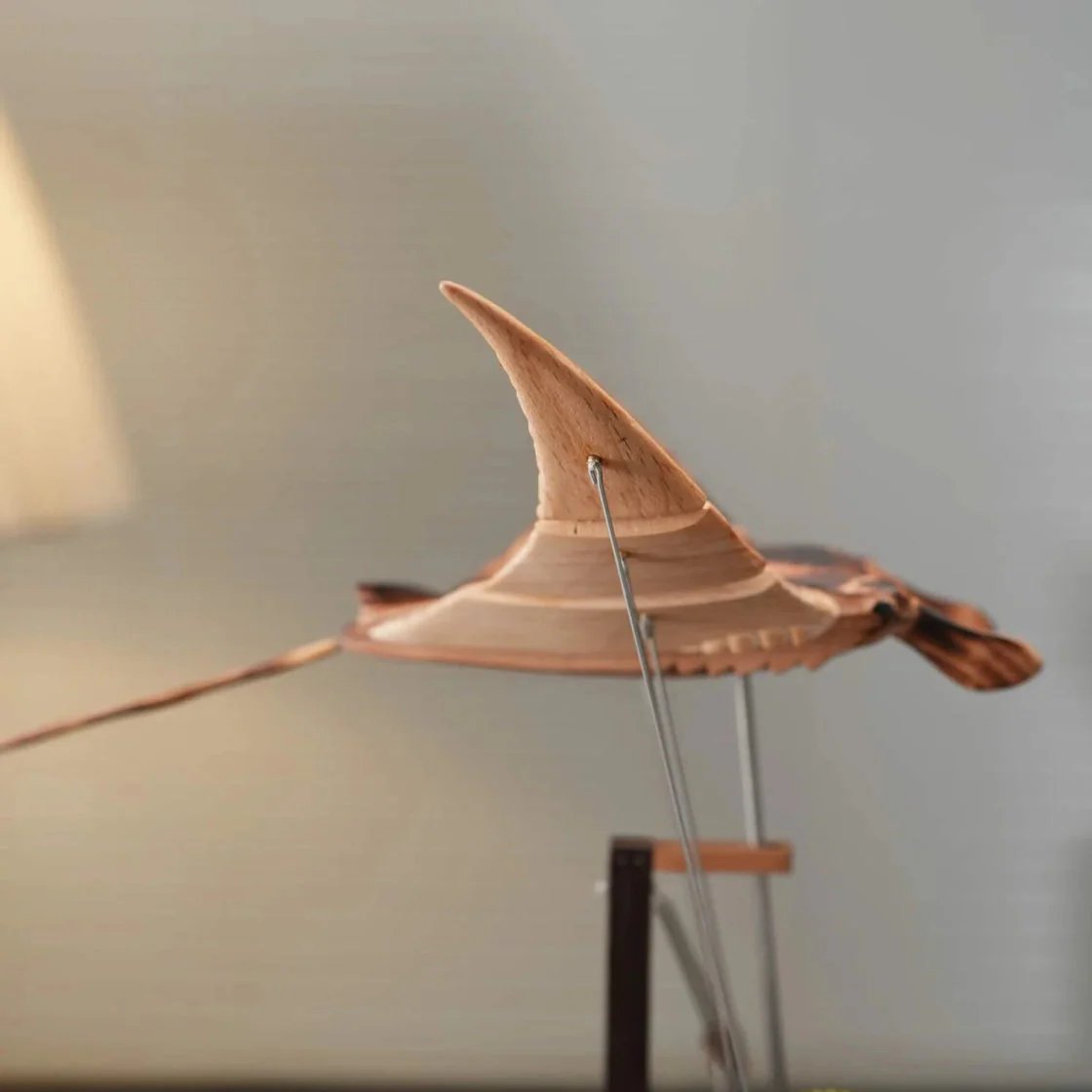 Handcrafted Walnut Manta Ray Automaton – The Ocean’s Silent Glider🎁Buy 2  Free Shipping✈️