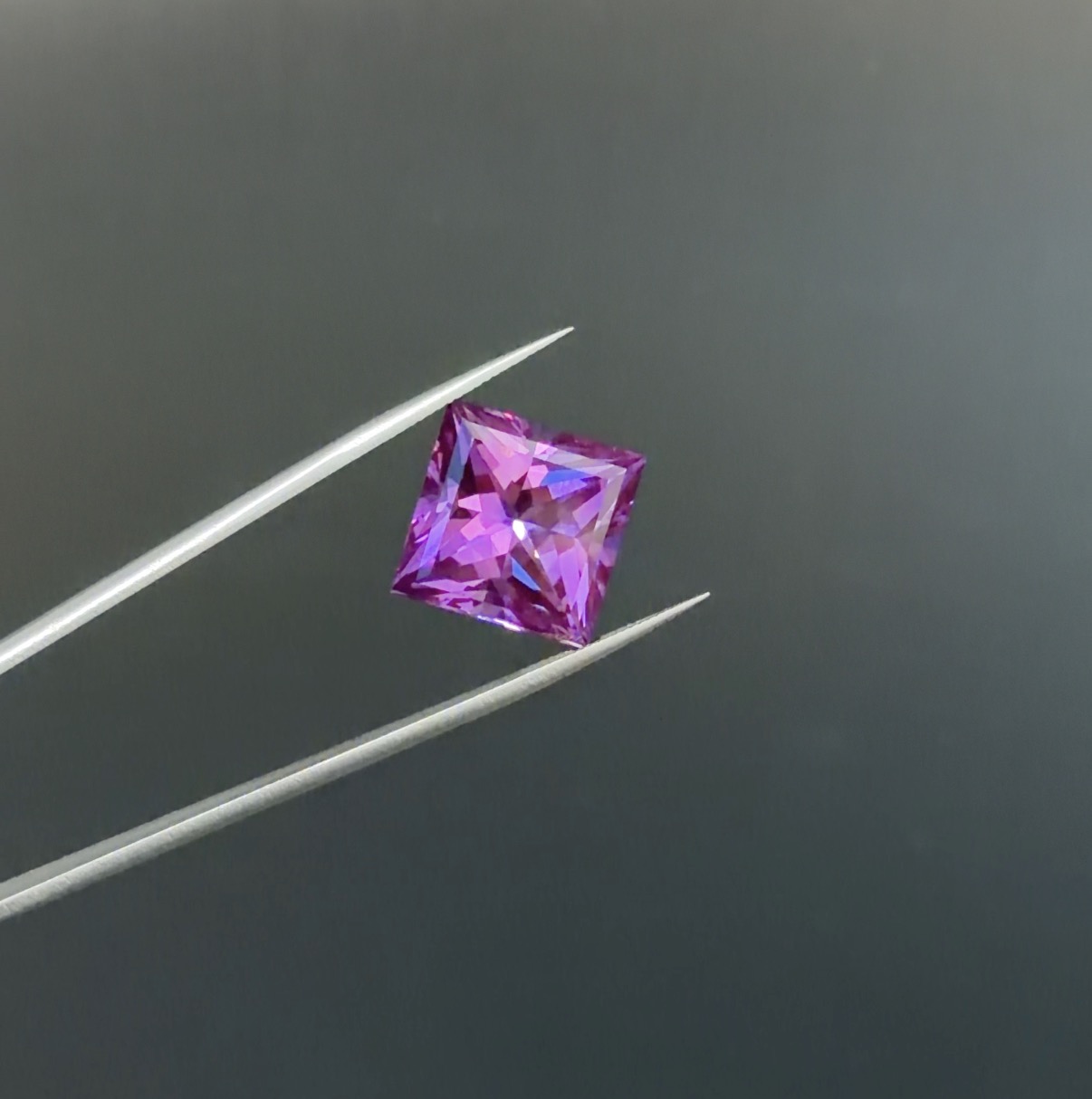 21.9 Carat purple Color Princess Cut gemstone