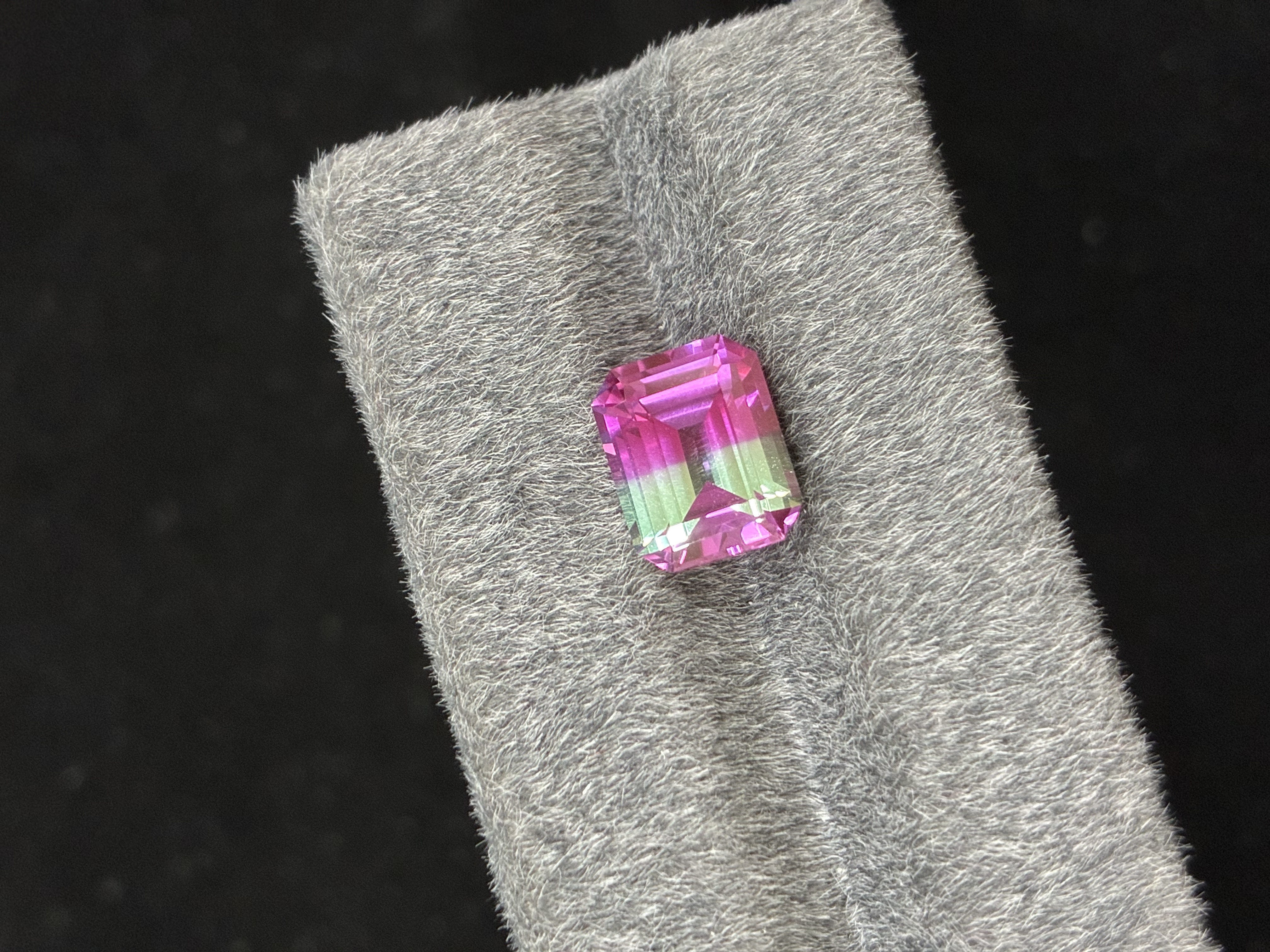 Lab-Grown Bi-Color Sapphire – Emerald Cut