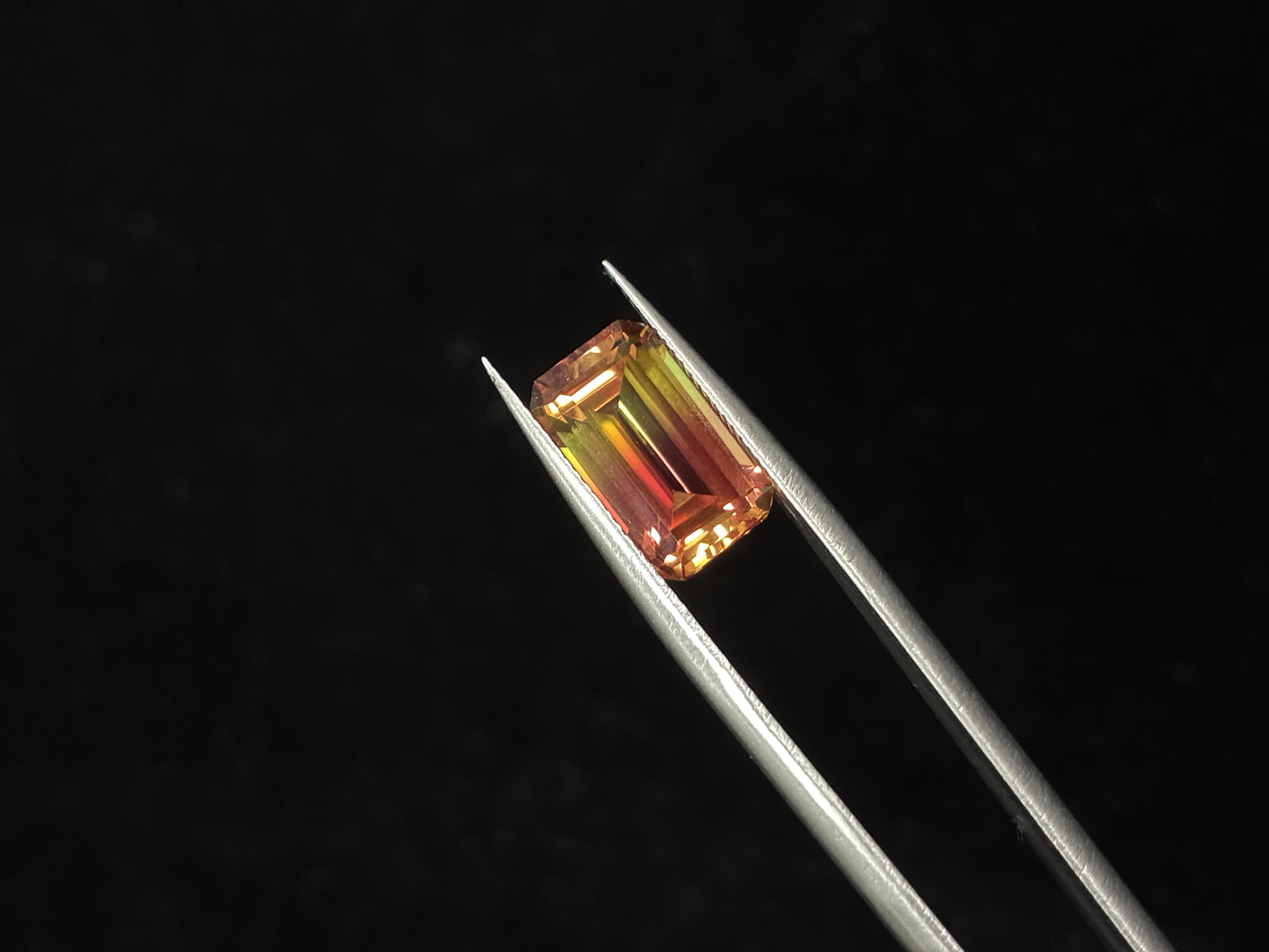 Lab-Grown Bi-Color Sapphire – Emerald Cut