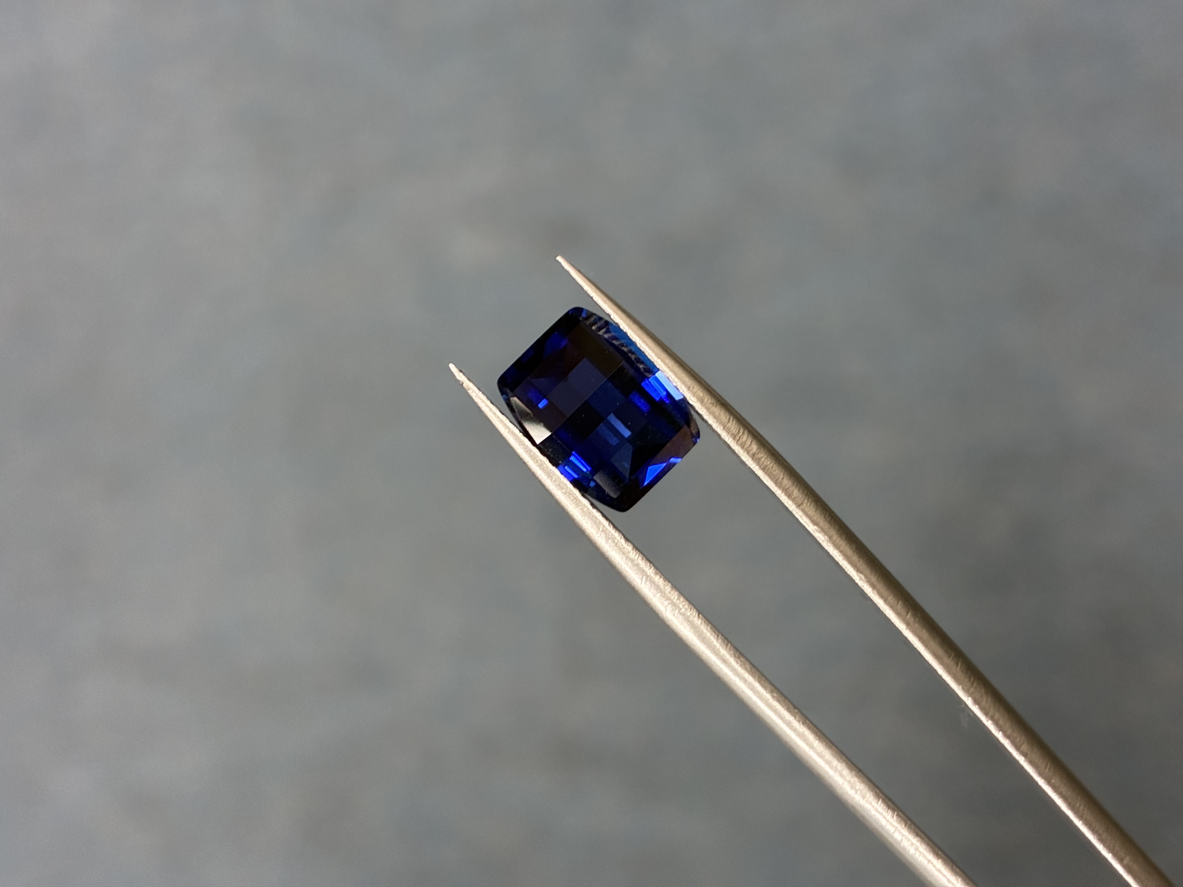 Lab-Grown Royal Blue Sapphire – Mosaic Fantasy Cut