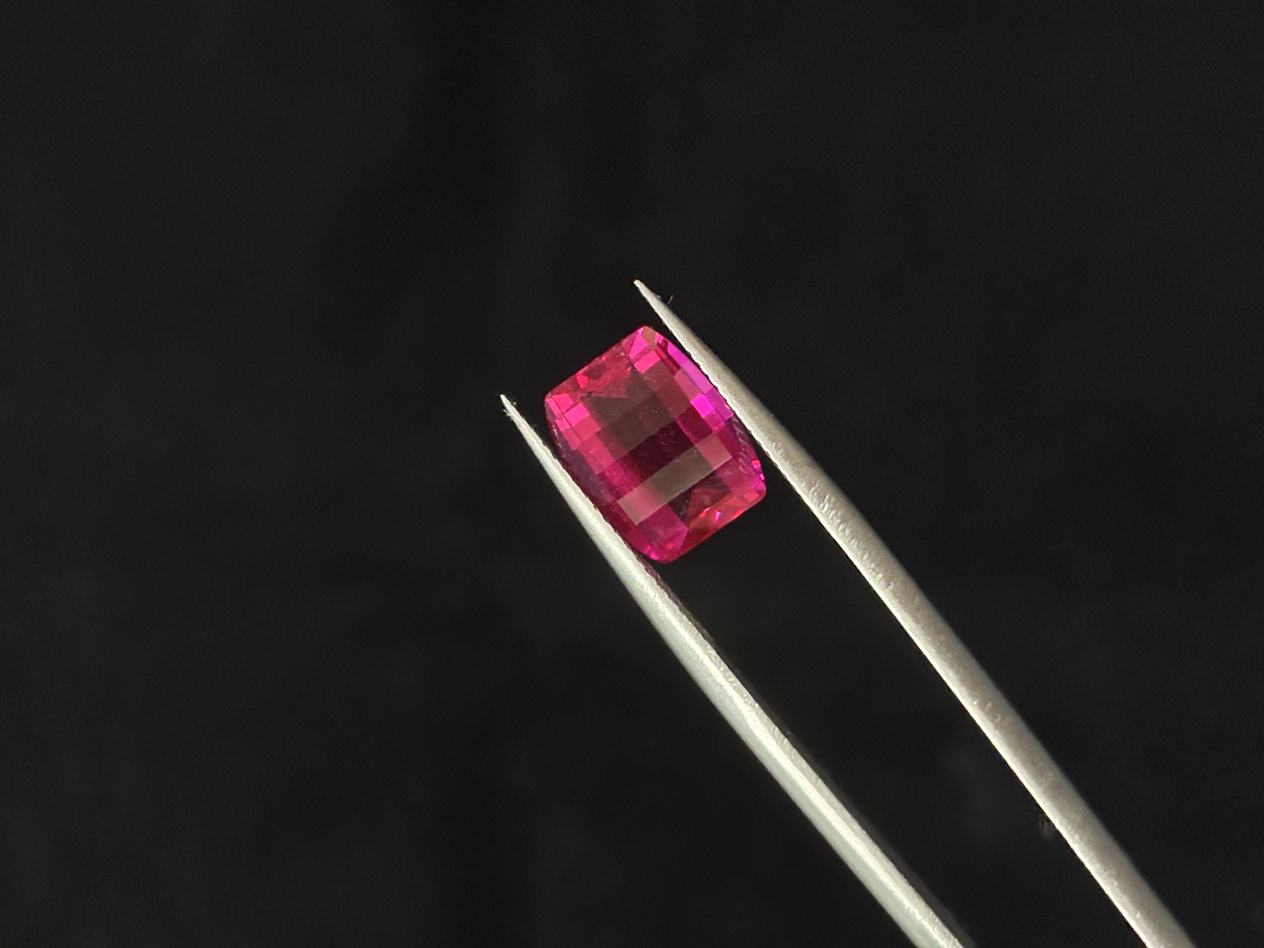 Lab-Grown Red Sapphire – Mosaic Fantasy Cut