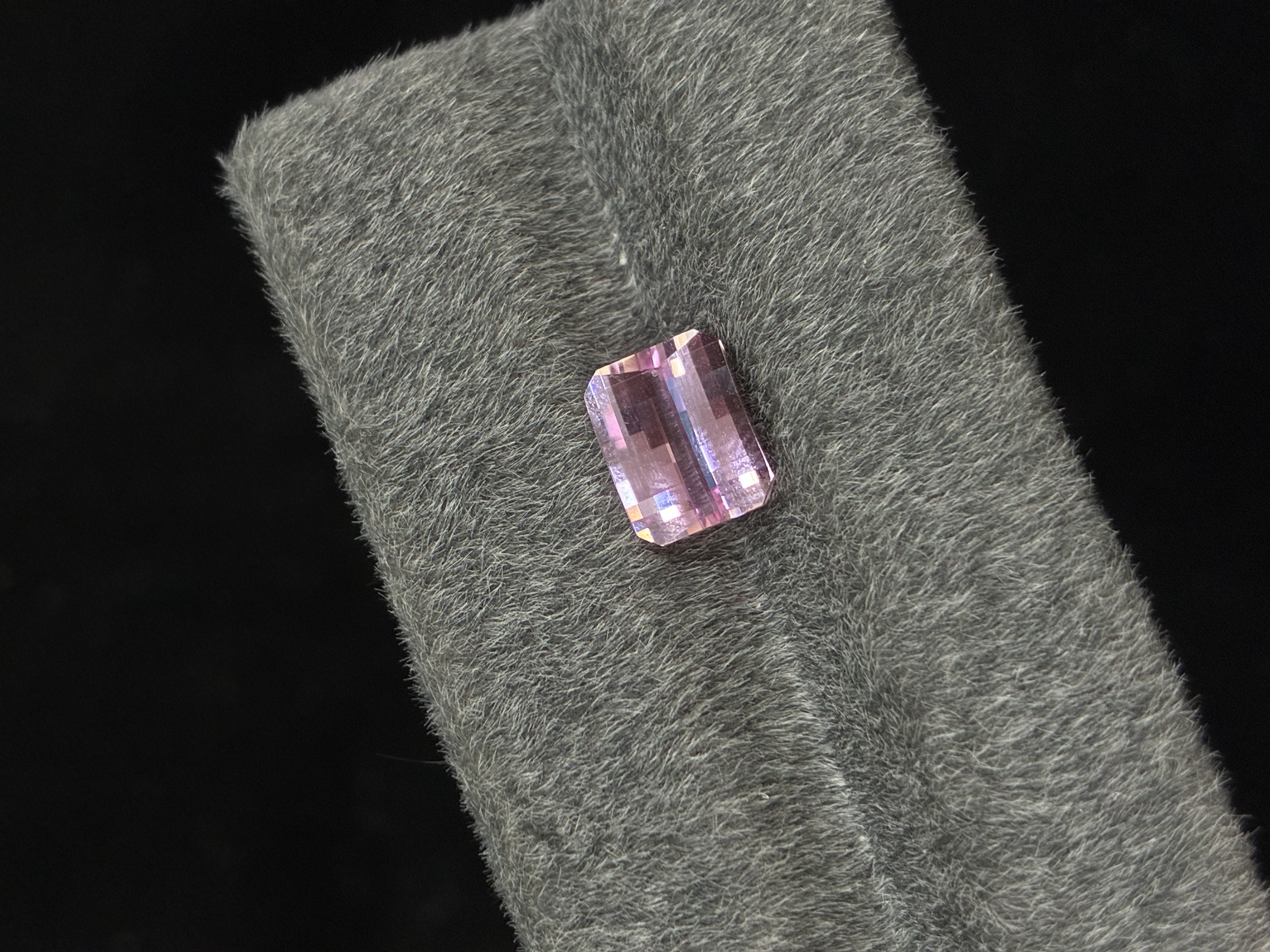 Lab-Grown Pink Sapphire – Mystic Eye Cut