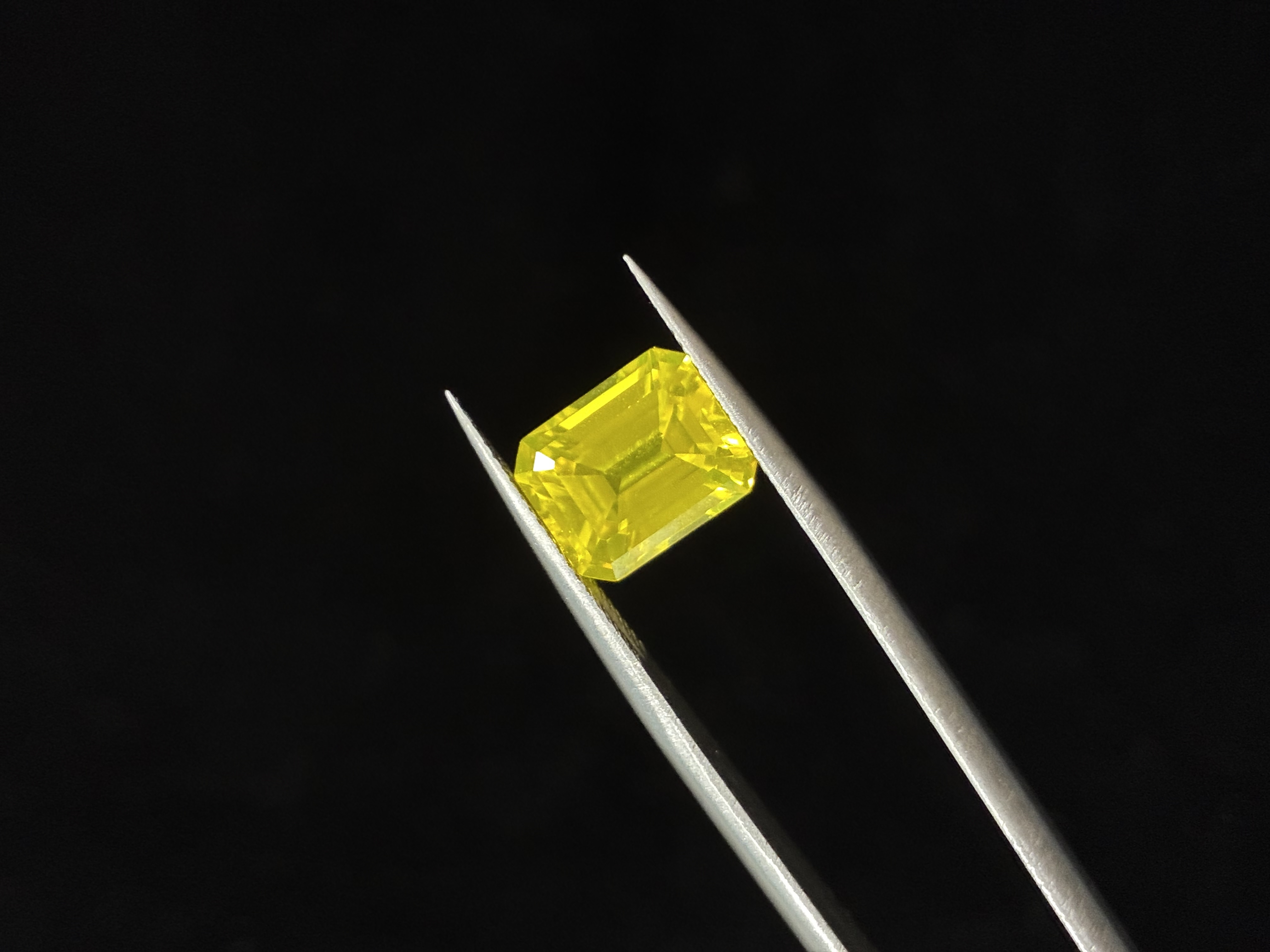Lab-Grown Yellow Garnet – Emerald Cut