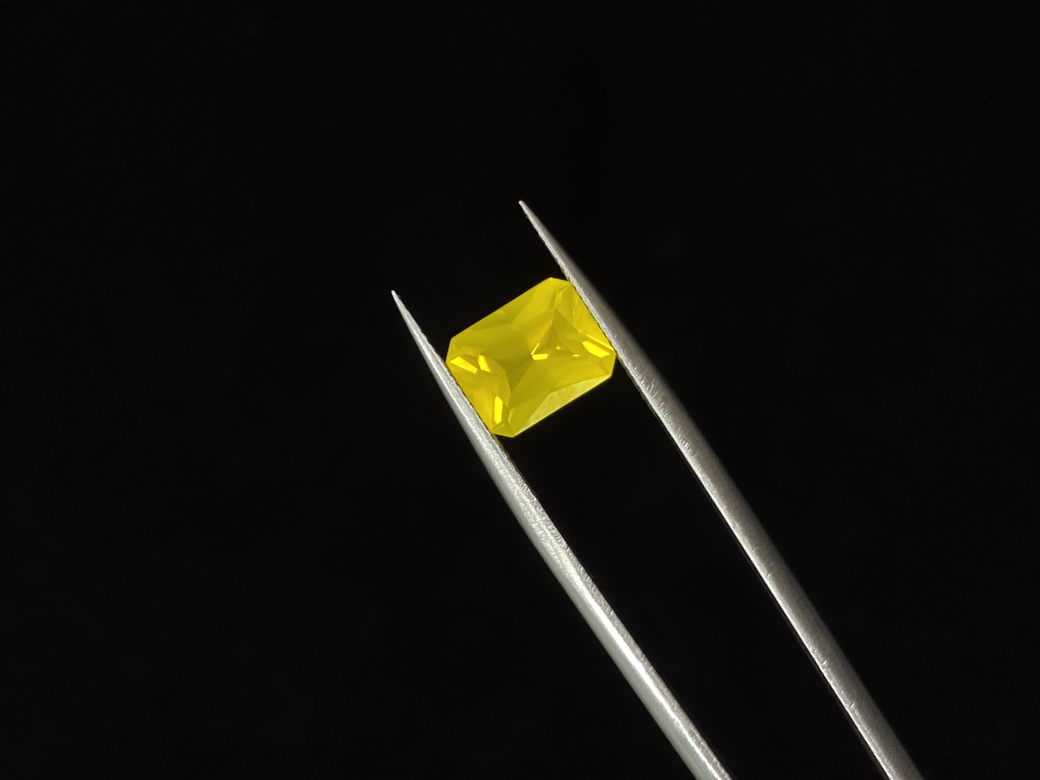 Lab-Grown Yellow Garnet– Radiant Cut