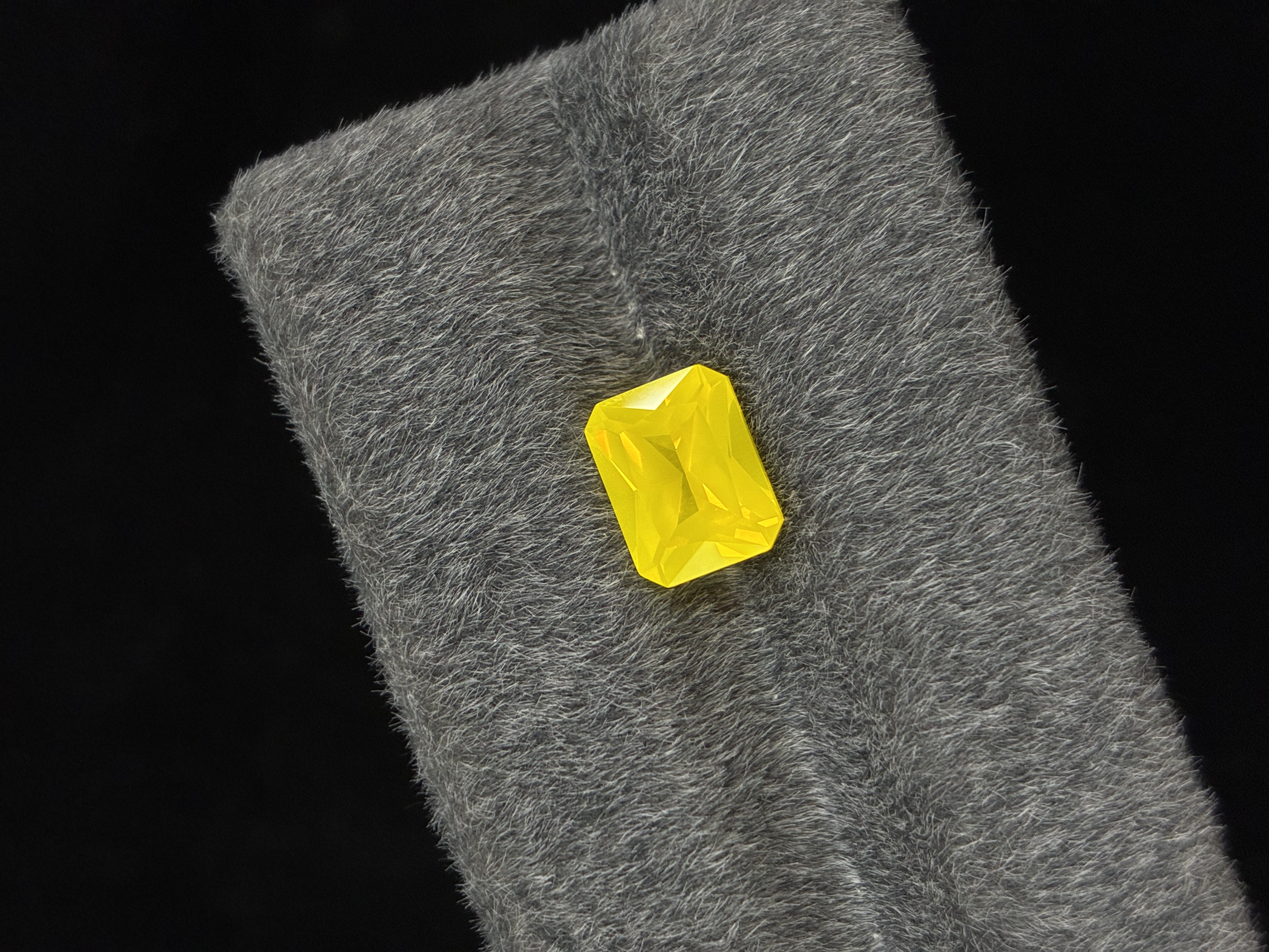 Lab-Grown Yellow Garnet– Radiant Cut