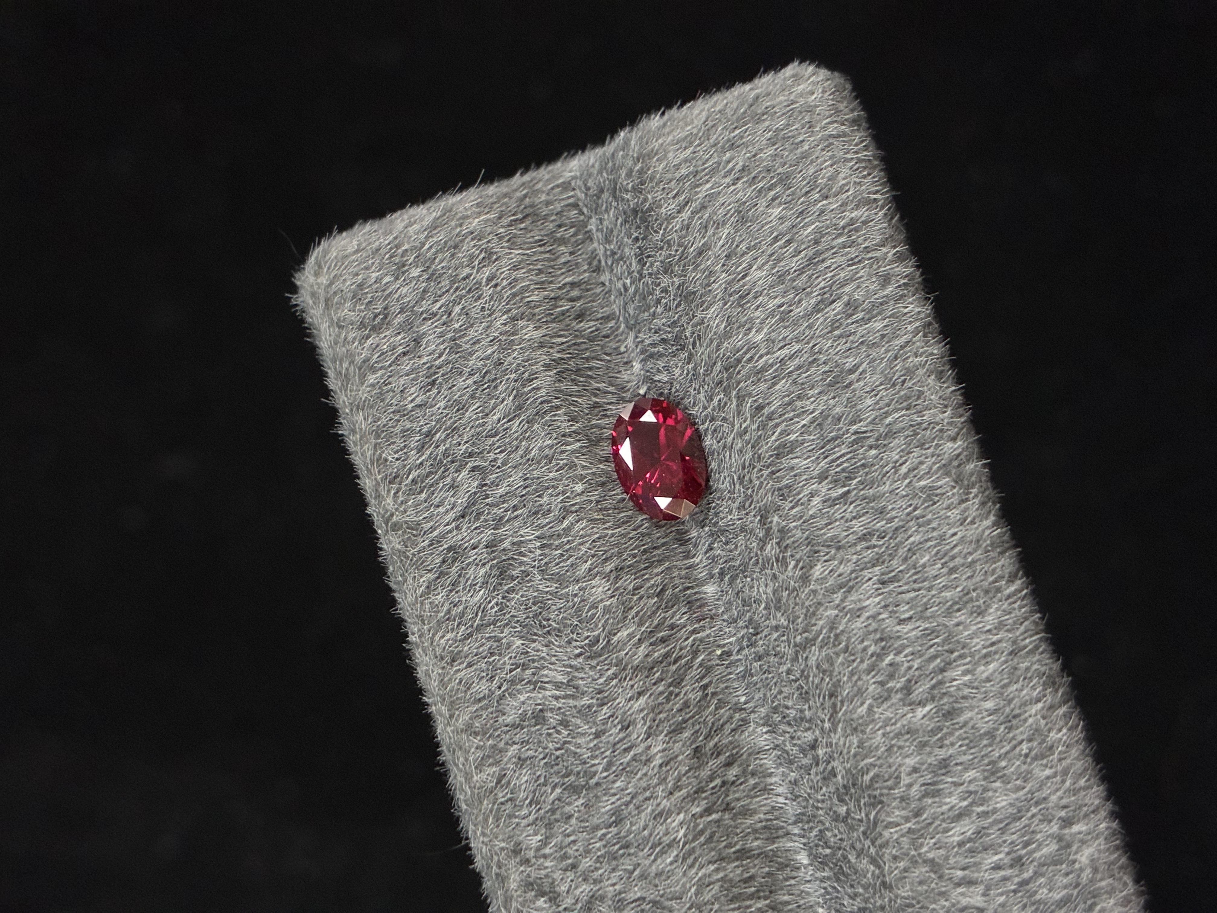 Lab-Grown Pigeon Blood Red Sapphire – Oval Cut