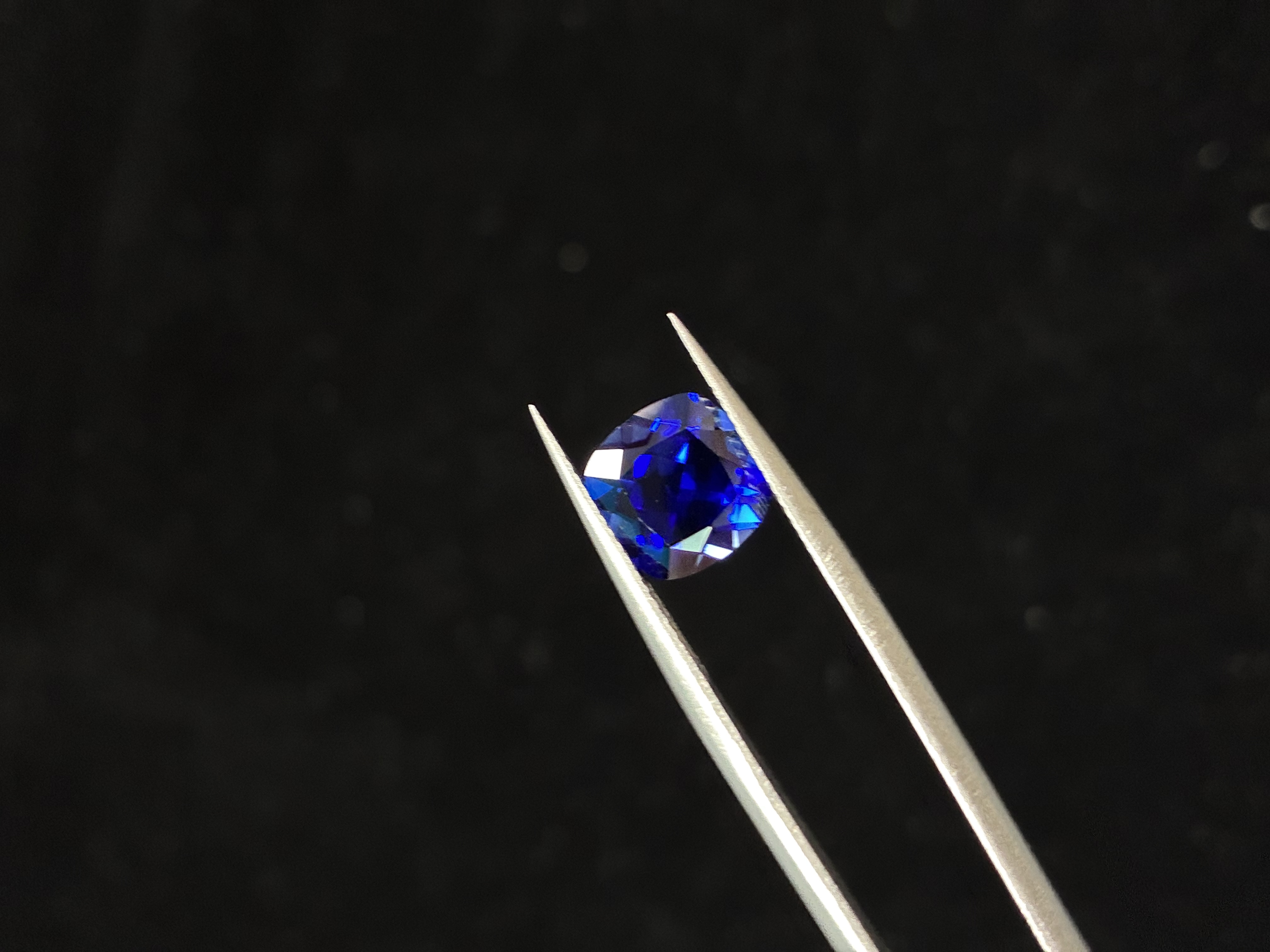 Lab-Grown Royal Blue Sapphire – Cushion Cut