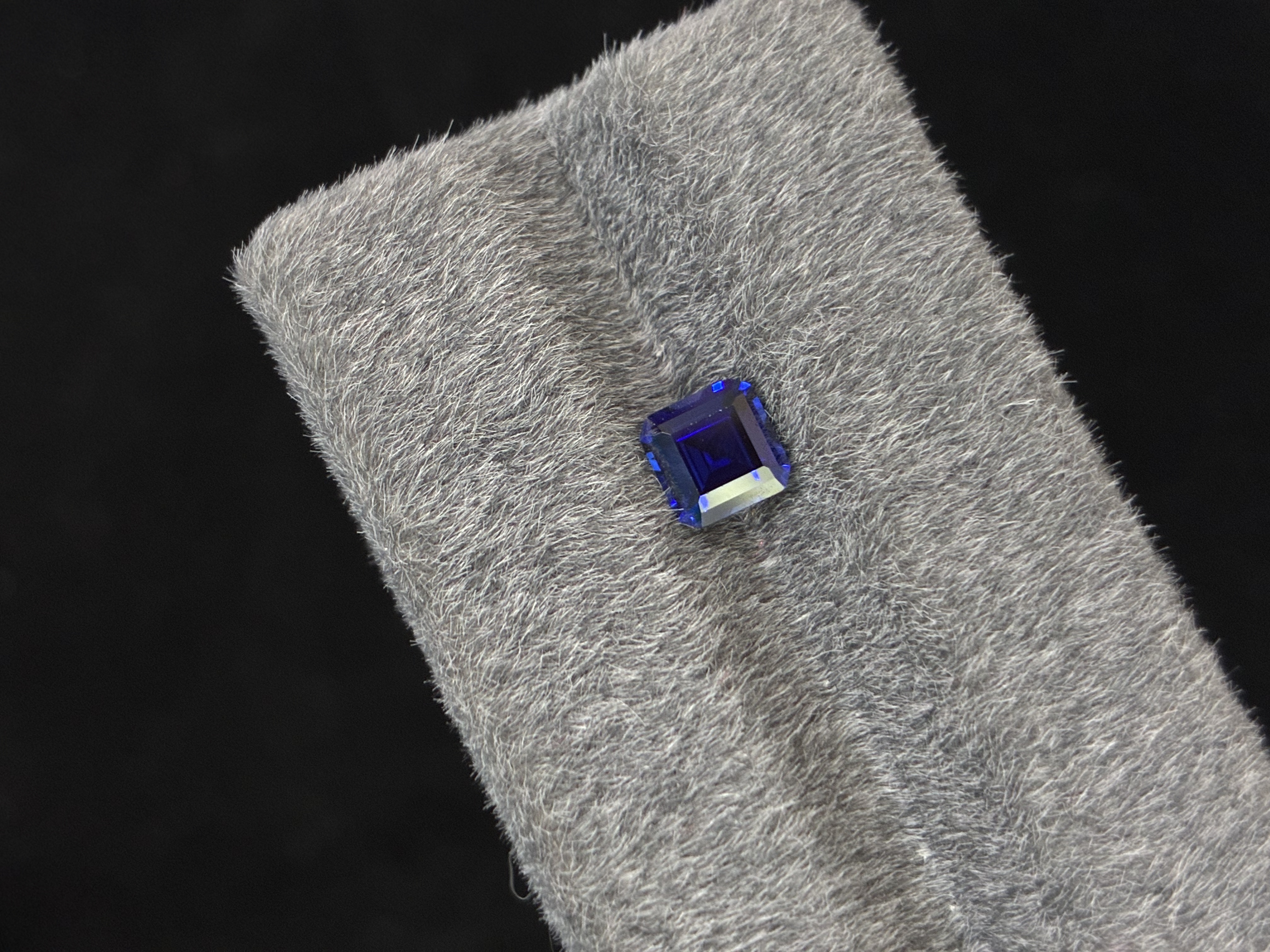 Lab-Grown Royal Blue Sapphire – Asscher Cut