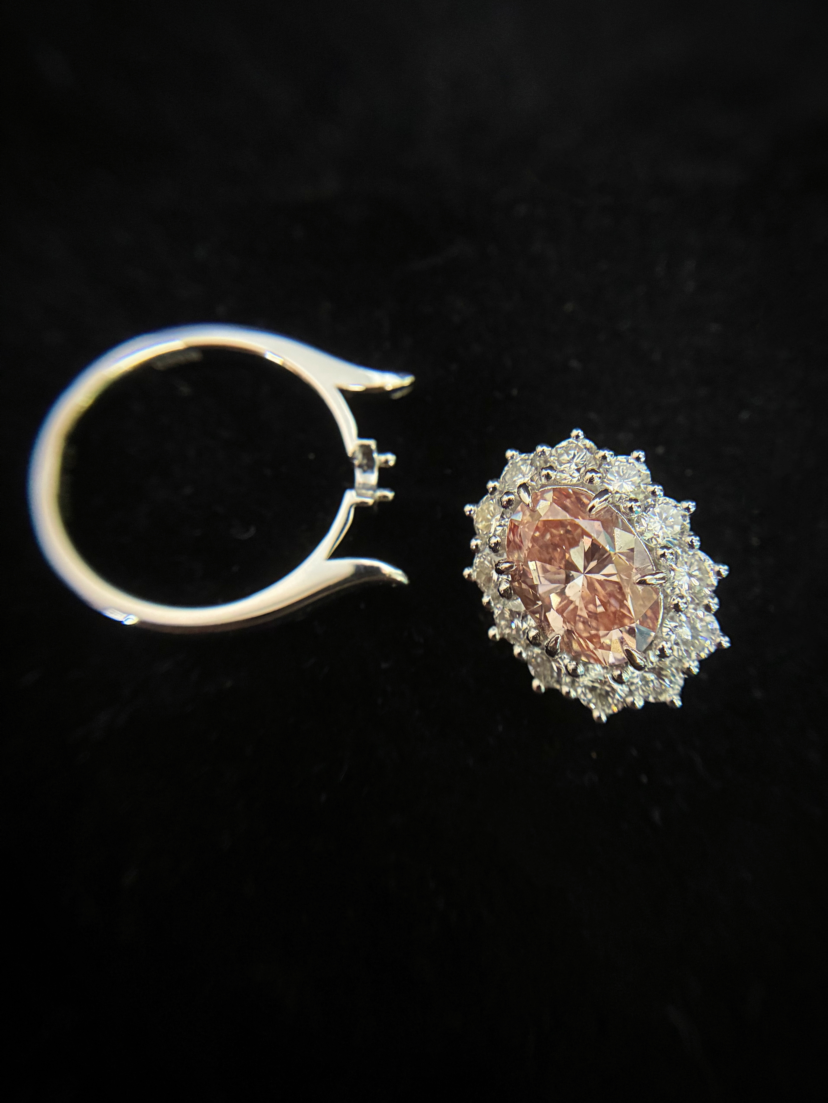Lab-Grown  Pink Diamond Oval Ring
