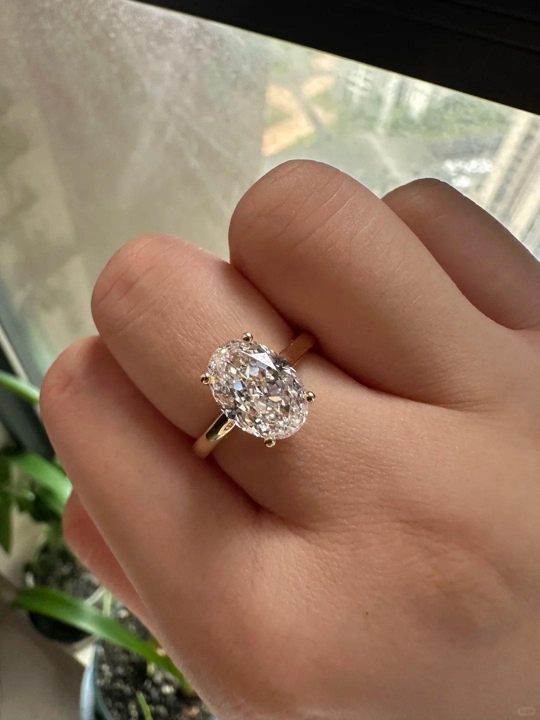 2 Carat Lab Grown Oval Cut Diamond Engagement Ring 