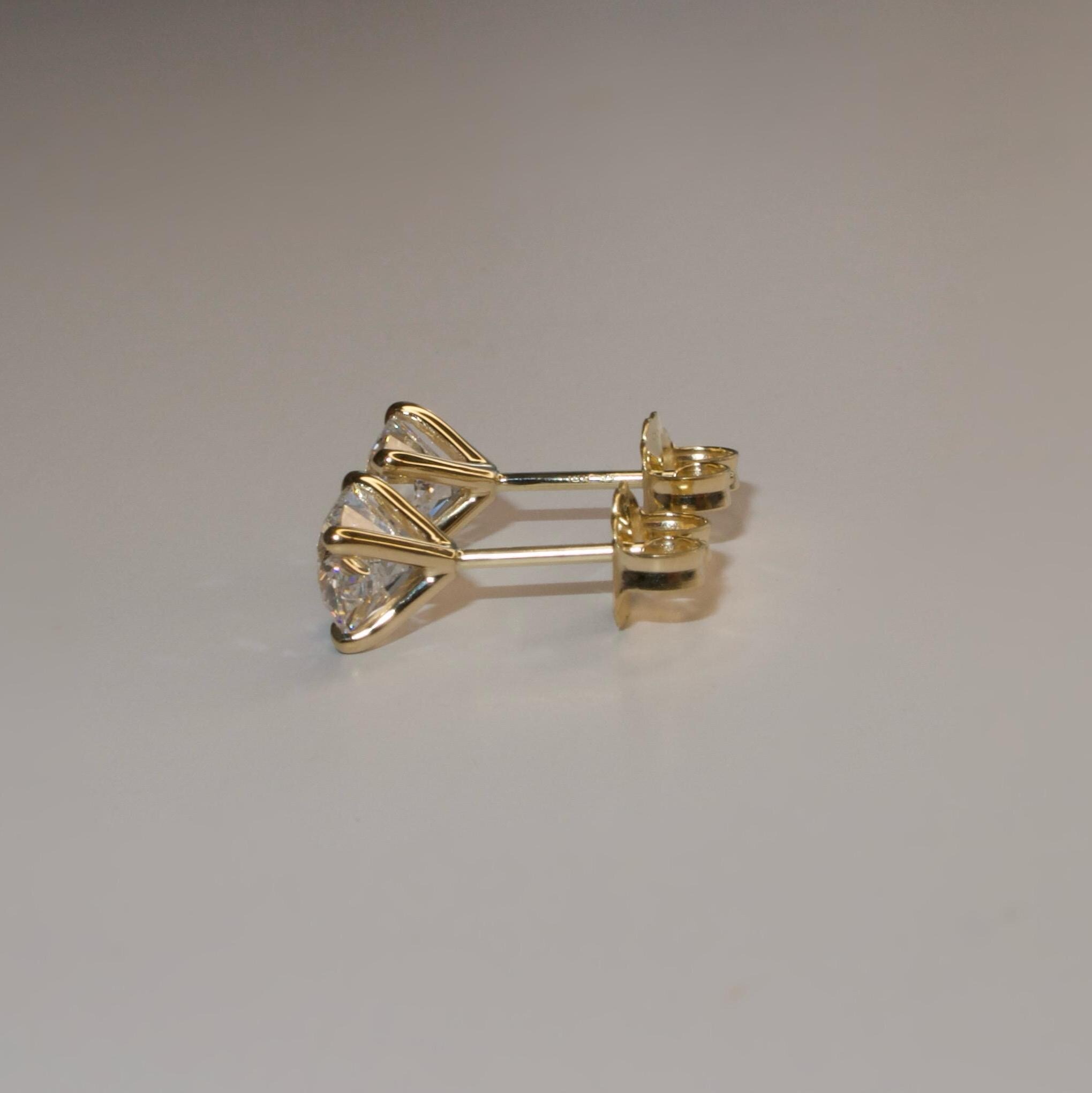 1.00 Carat Lab Grown Round Cut Diamond Stud Earrings 0.50ct each 